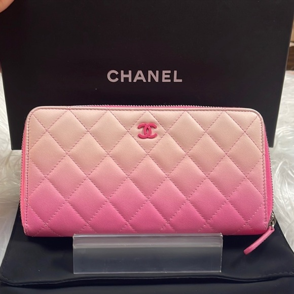 NWOT rare Chanel Ombre quilted lambskin long zippy wallet - Picture 6 of 16